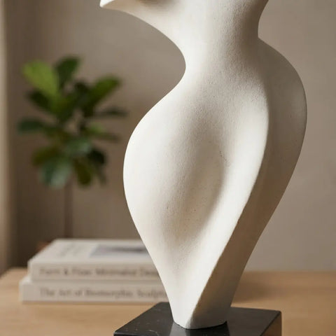Leon Decorative Sculpture