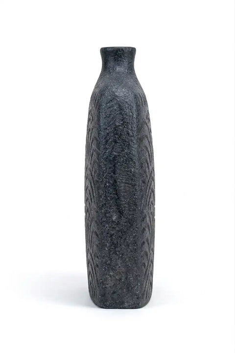 Modern Black Resin Decorative Vase with Scalloped Wave Pattern