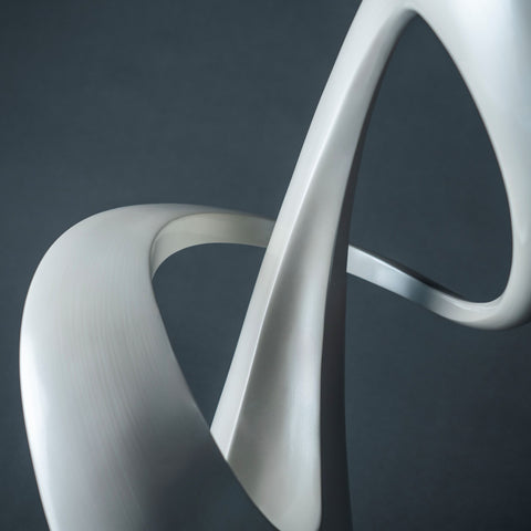 S-Curve Sculpture – Line White on Deep Black Base