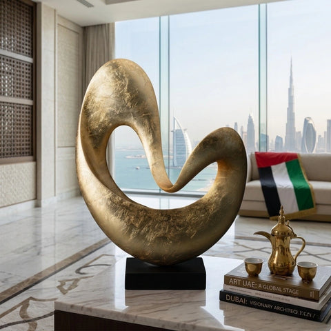 Incontro sculpture