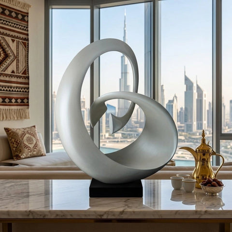 Continuous Form Sculpture – Line White on Deep Black Base